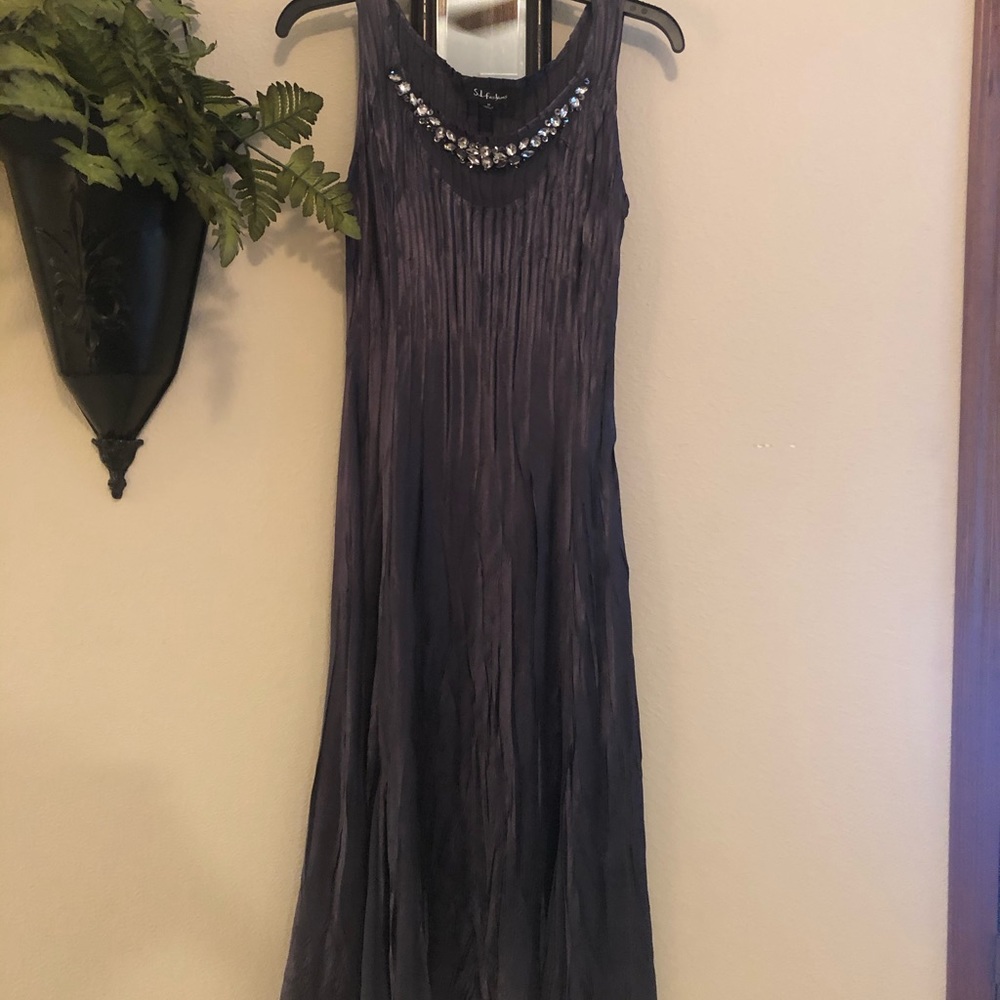Gray dress